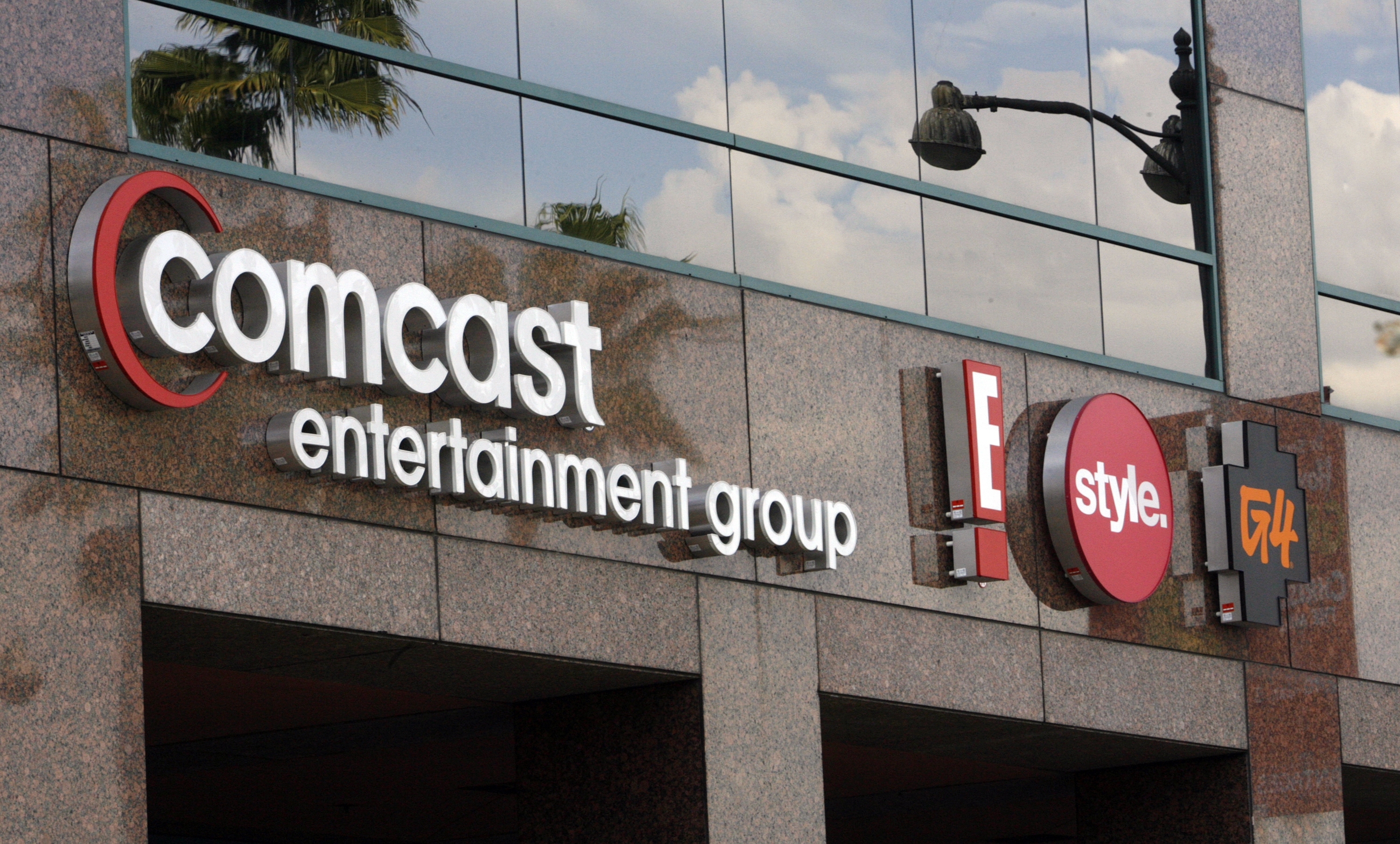 Comcast to Sell Movies Through Cable Boxes Fox Business