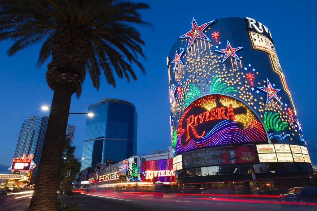 Las Vegas: Six months to demolish Riviera
