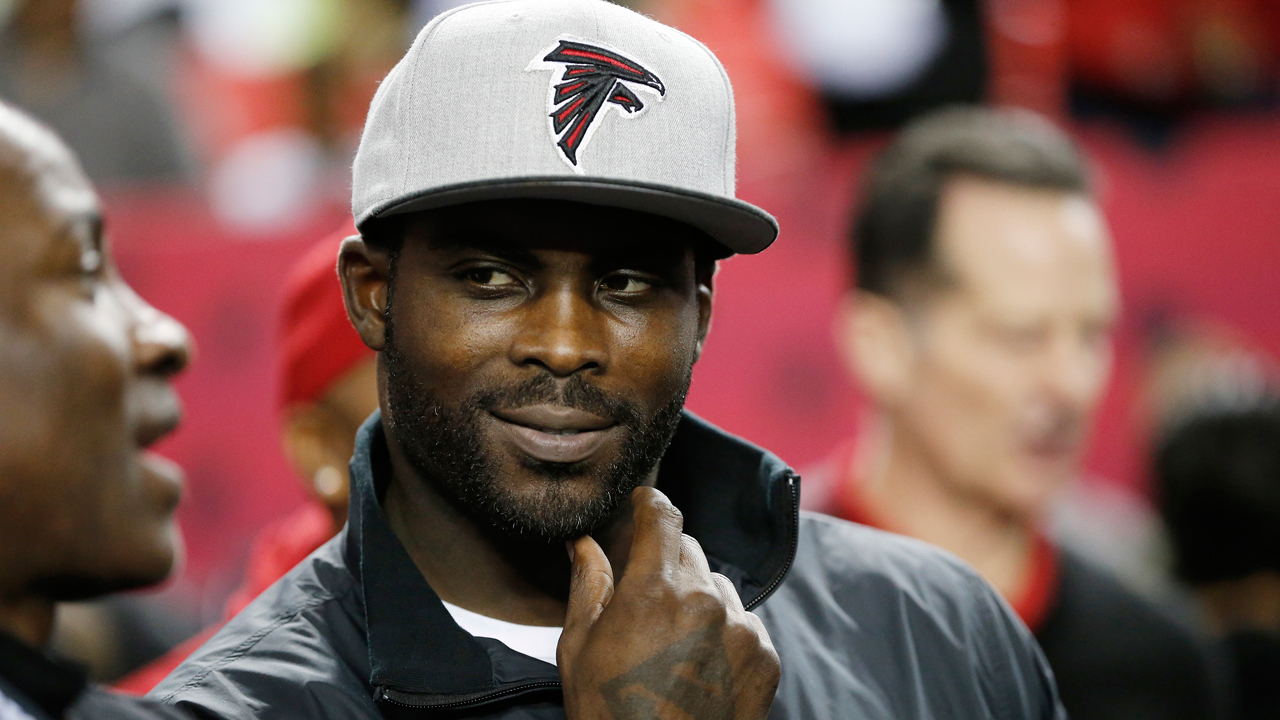 Michael Vick: Colin Kaepernick needs haircut for NFL job search