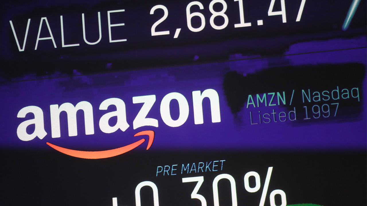 Amazon earned $5.6B in 2017, but paid no federal taxes | Fox Business