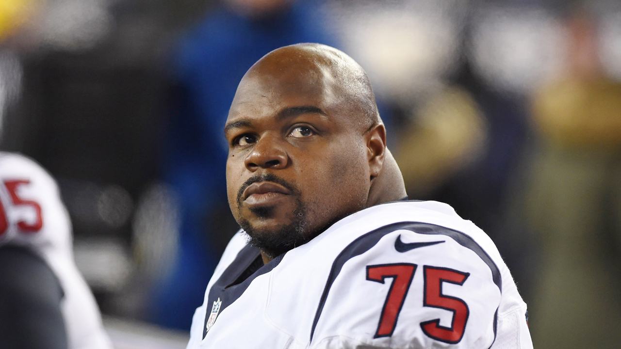 With the help of Kingsford Charcoal, Vince Wilfork tailgated with