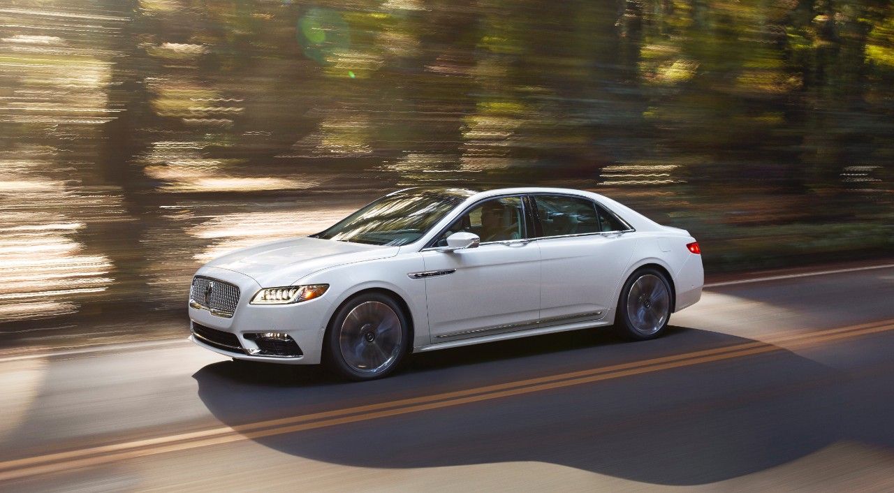 Dallas Cowboys in luxury Lincoln tie-up - SportsPro