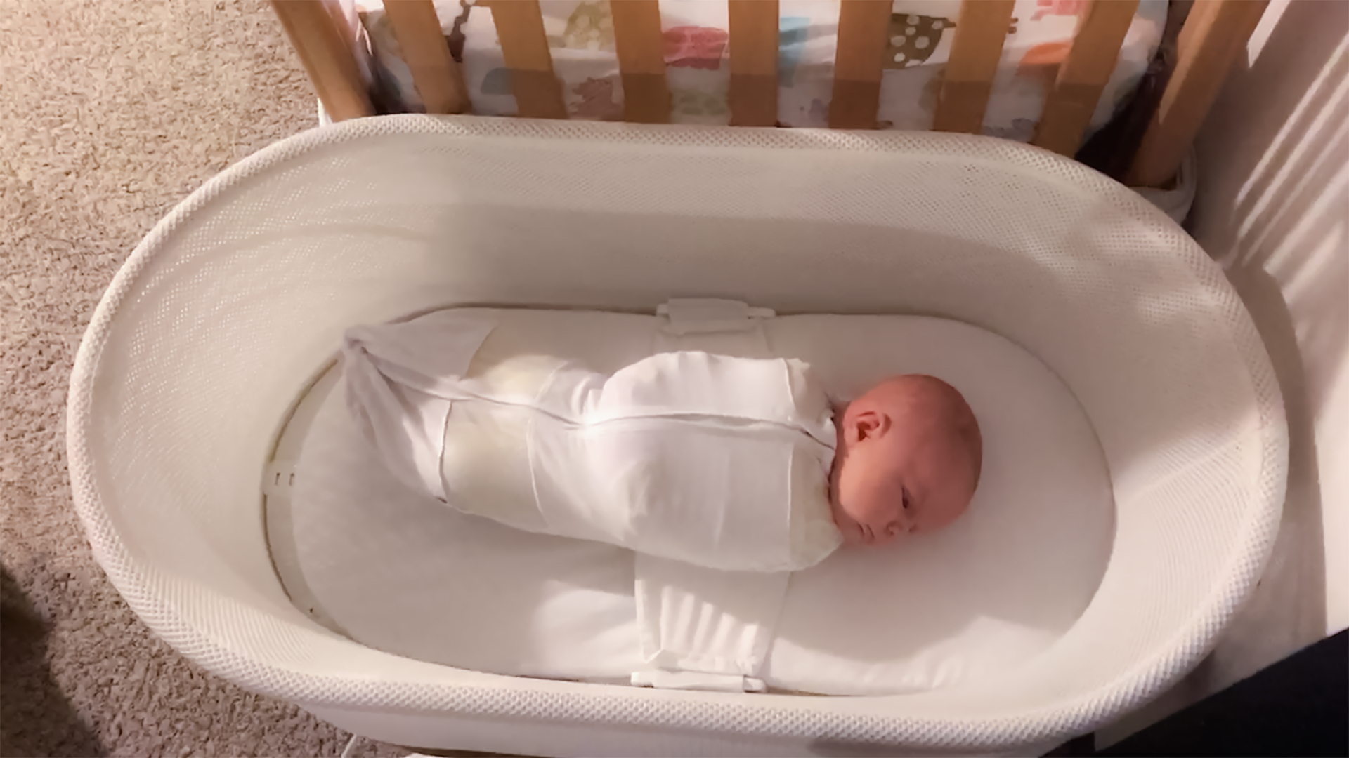 Snoo 2025 bassinet swaddle