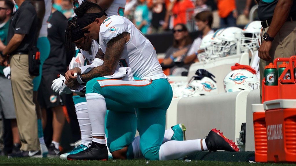 Miami Dolphins to discipline players who protest during national