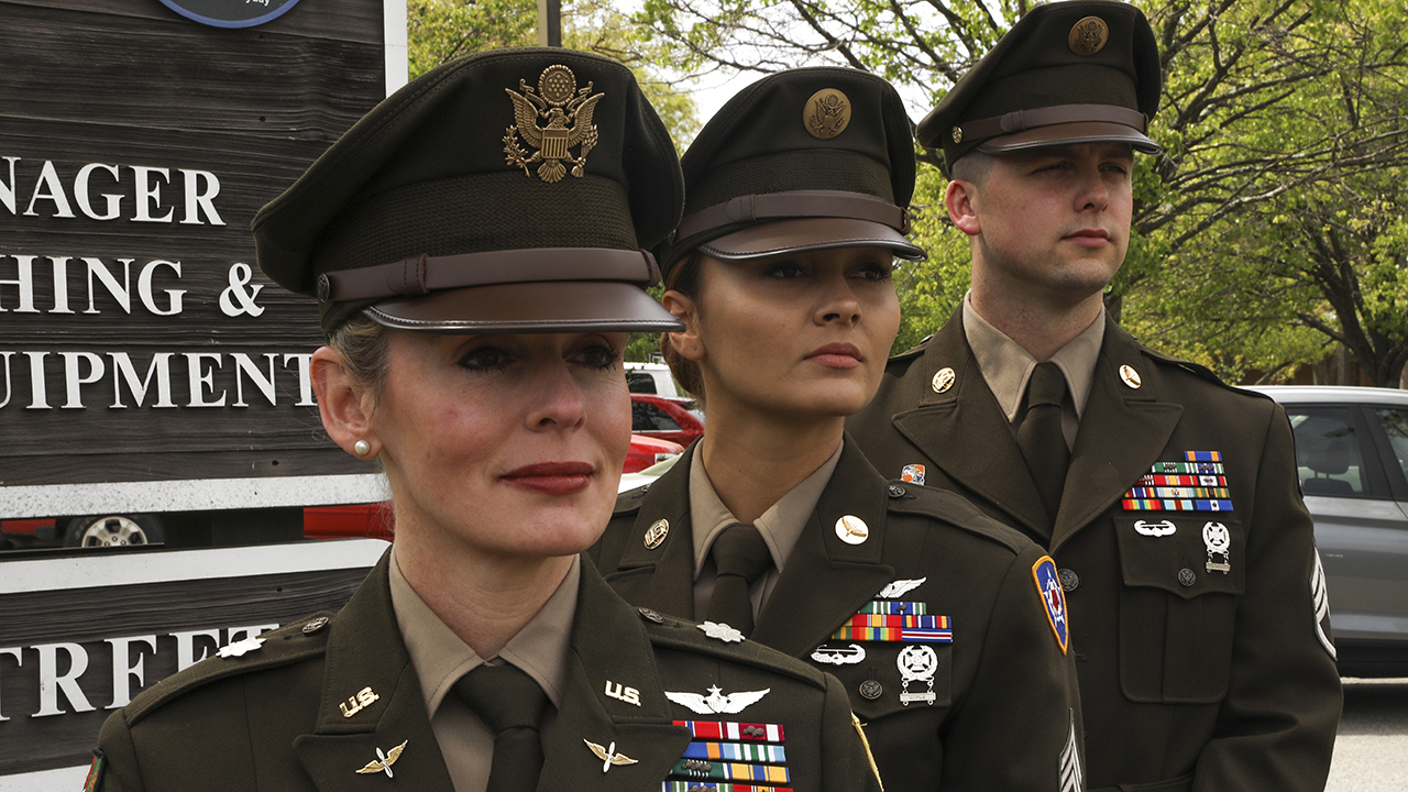Army getting new uniforms; service returns to WWII-era 'Pinks and Greens