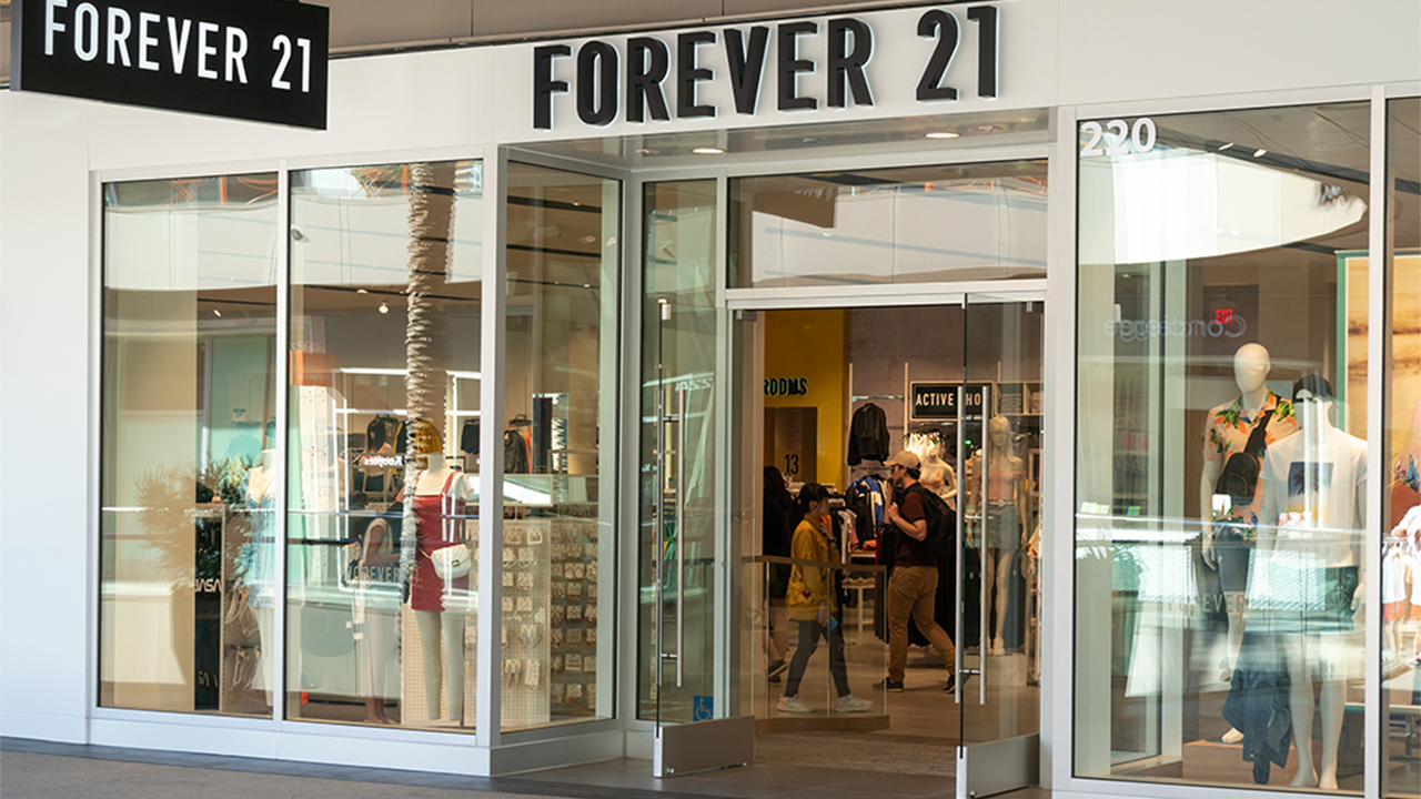 Forever 21 is Coming Back to 5th Avenue - Fashionista