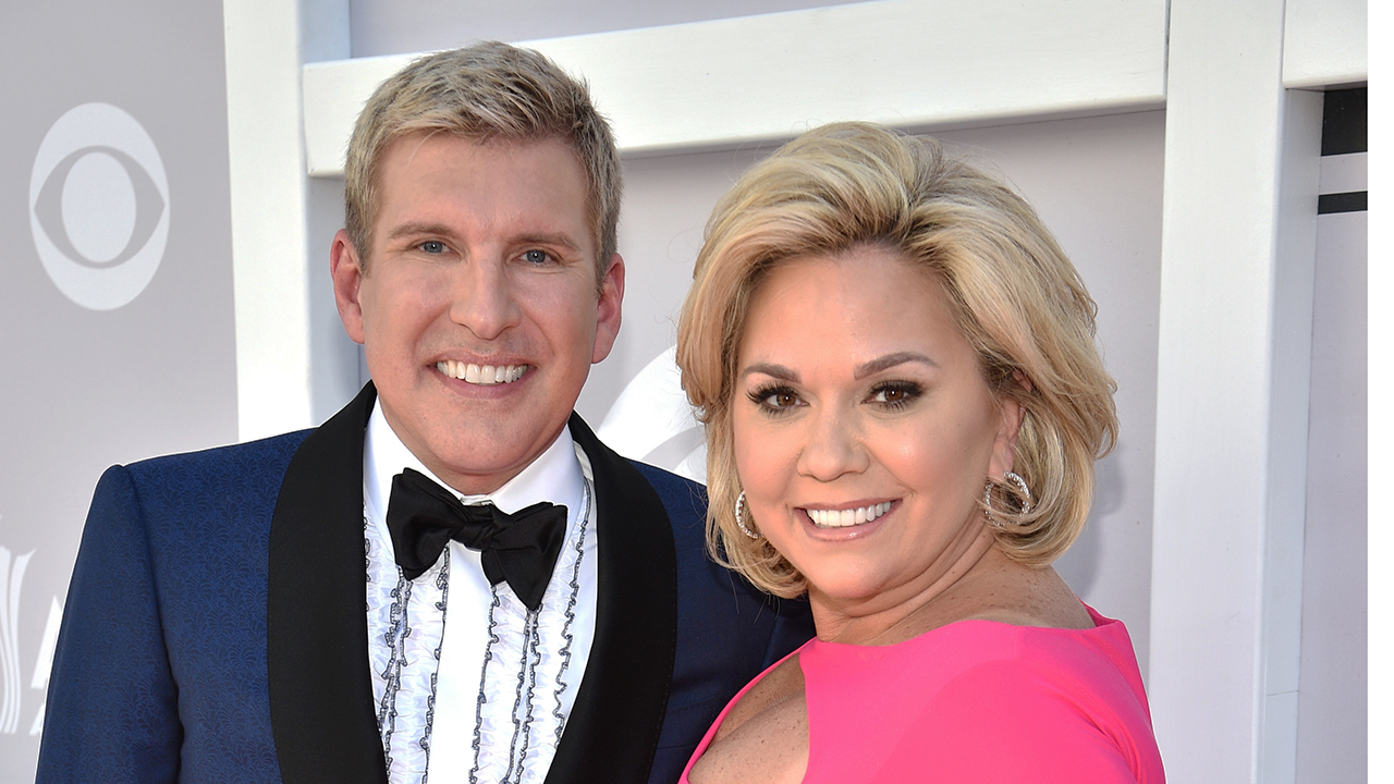Todd and Julie Chrisley, the stars of 'Chrisley Knows Best,' have reportedly been indicted on federal fraud and tax evasion charges.
