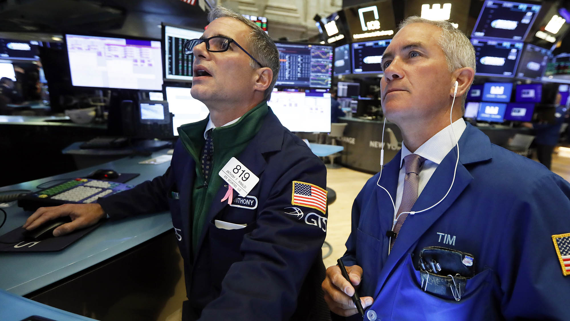 Trending FOX BUSINESS News: US stocks point to gains as Christmas week begins