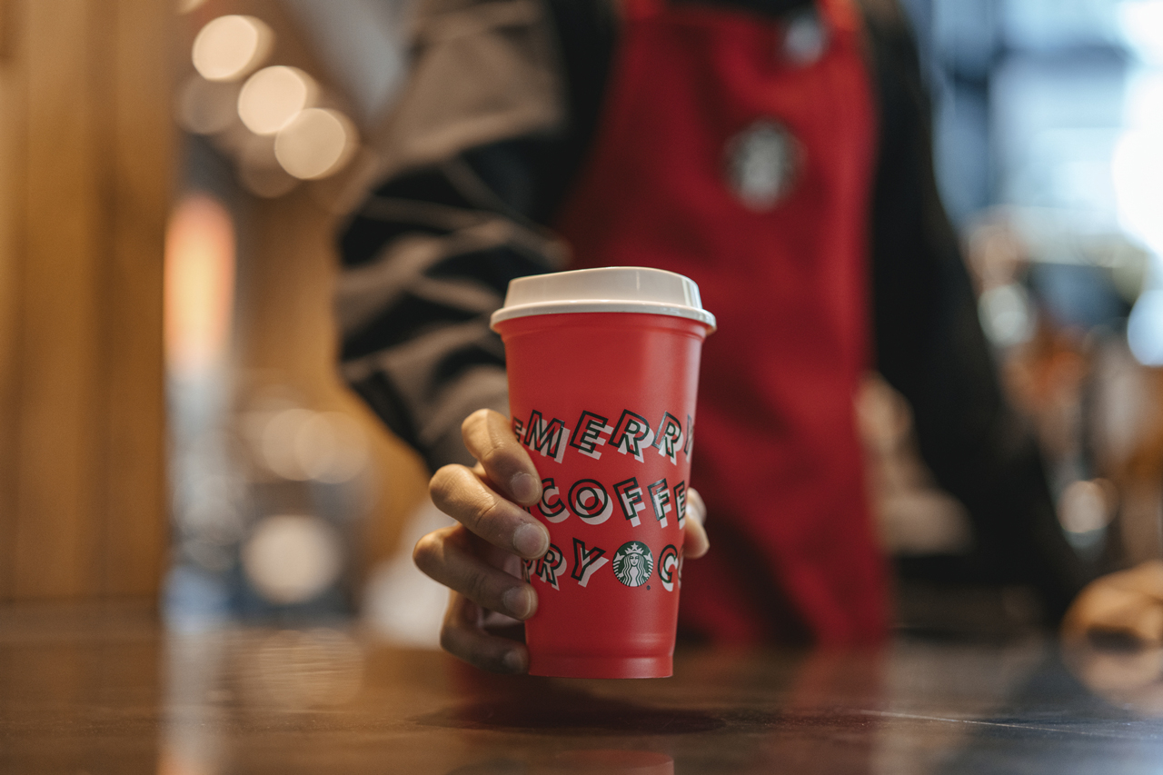 https://static.foxbusiness.com/foxbusiness.com/content/uploads/2019/11/Starbucks-holiday-red-cup.jpg