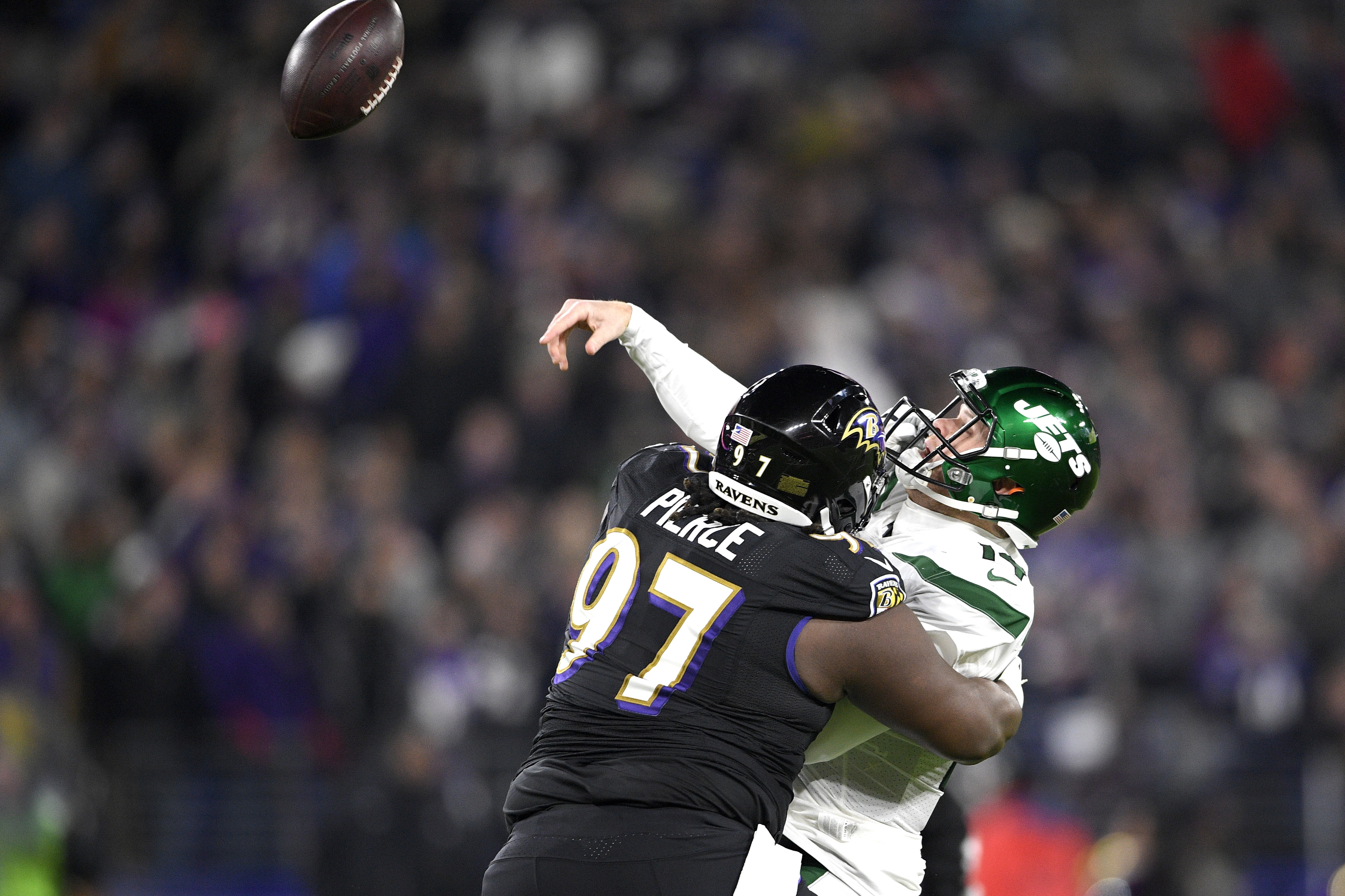 Jackson, Ravens Beat Jets 42-21 To Clinch AFC North Title