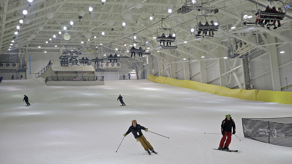 American Dream Mall Reopens Its Indoor Ski Slope