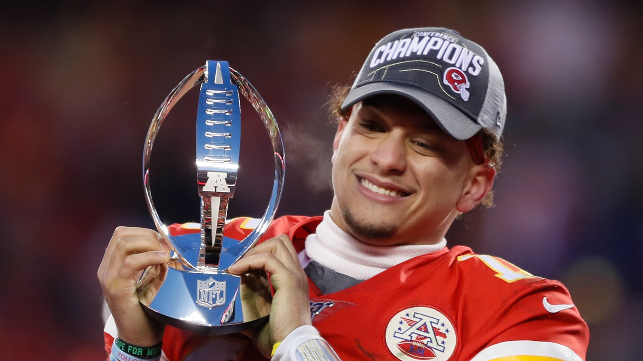 Super Bowl News: Patrick Mahomes Tops Tom Brady in NFL Sales - Bloomberg