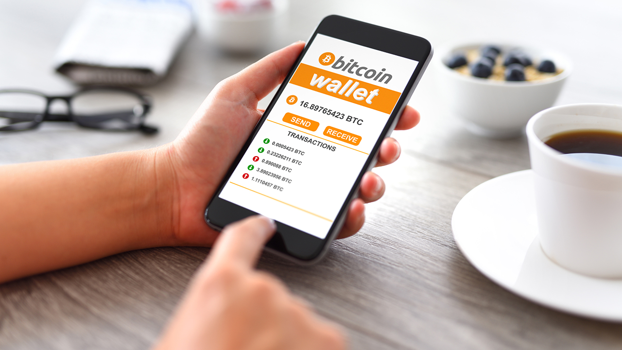 Bitcoin miners beware of Android cryptocurrency scams, report says | Fox  Business