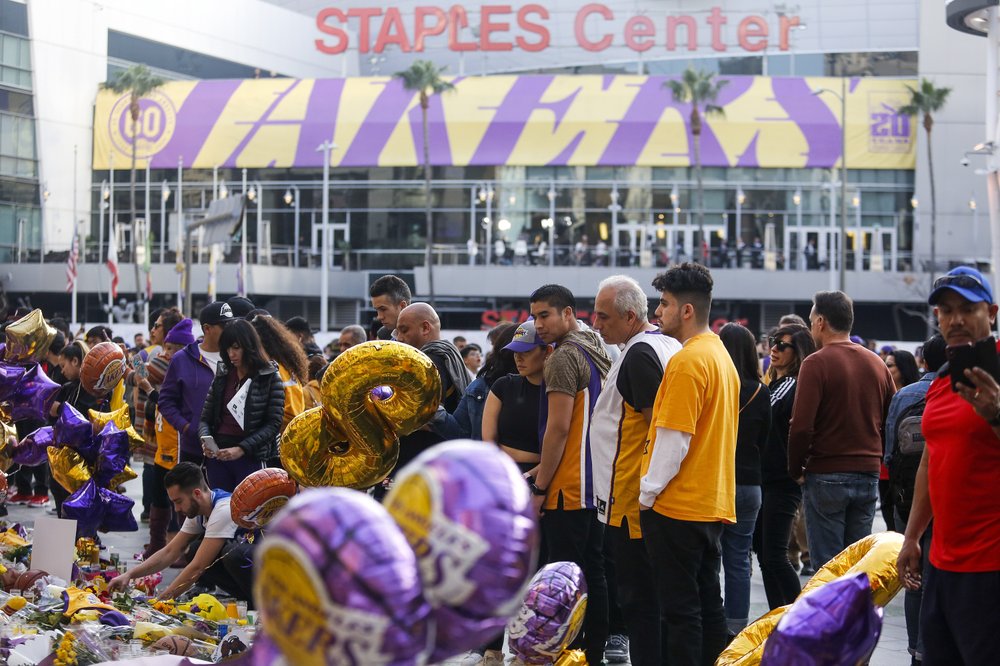 Los Angeles honors Kobe, Gianna Bryant with public memorial – The