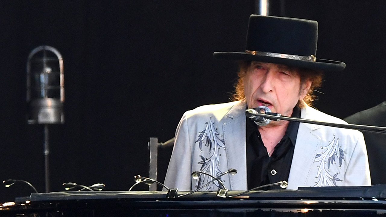 Bob Dylan's unique 2021 disc of 'Blowin' in the Wind' sells for