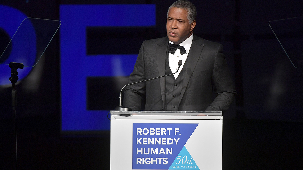 Front Office Sports on Instagram: With a net worth of $6.7 billion, Robert  F. Smith is one of the country's richest individuals. He could become the  NFL's first black majority owner, per