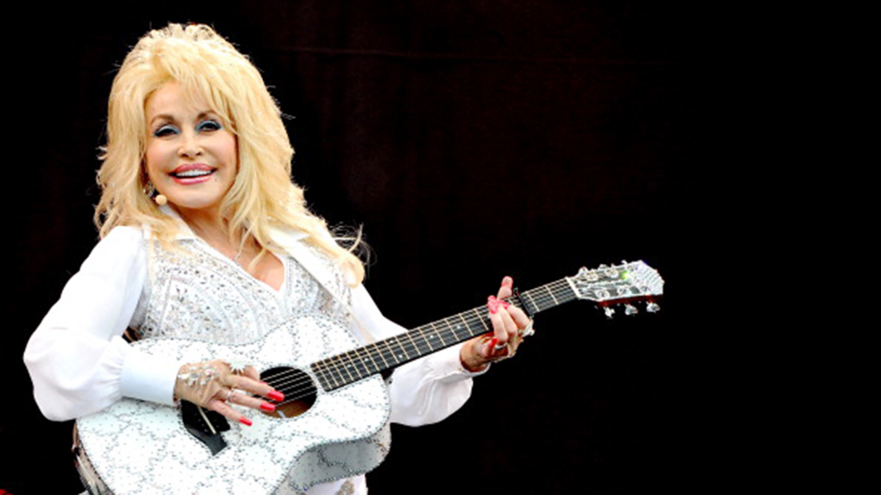 Dolly Parton eyes Playboy cover for 75th birthday | Fox Business