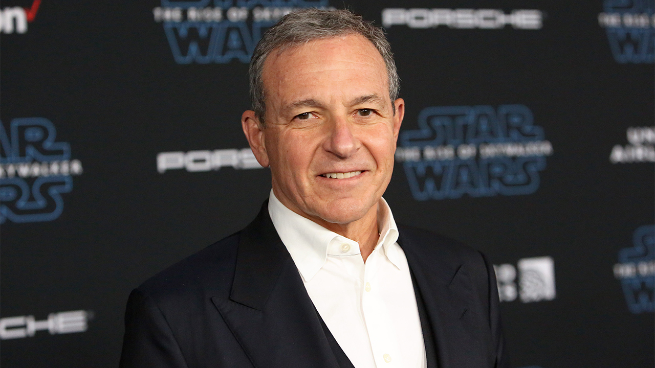 Former Disney CEO Robert Iger to join venture firm Thrive Capital | Fox  Business