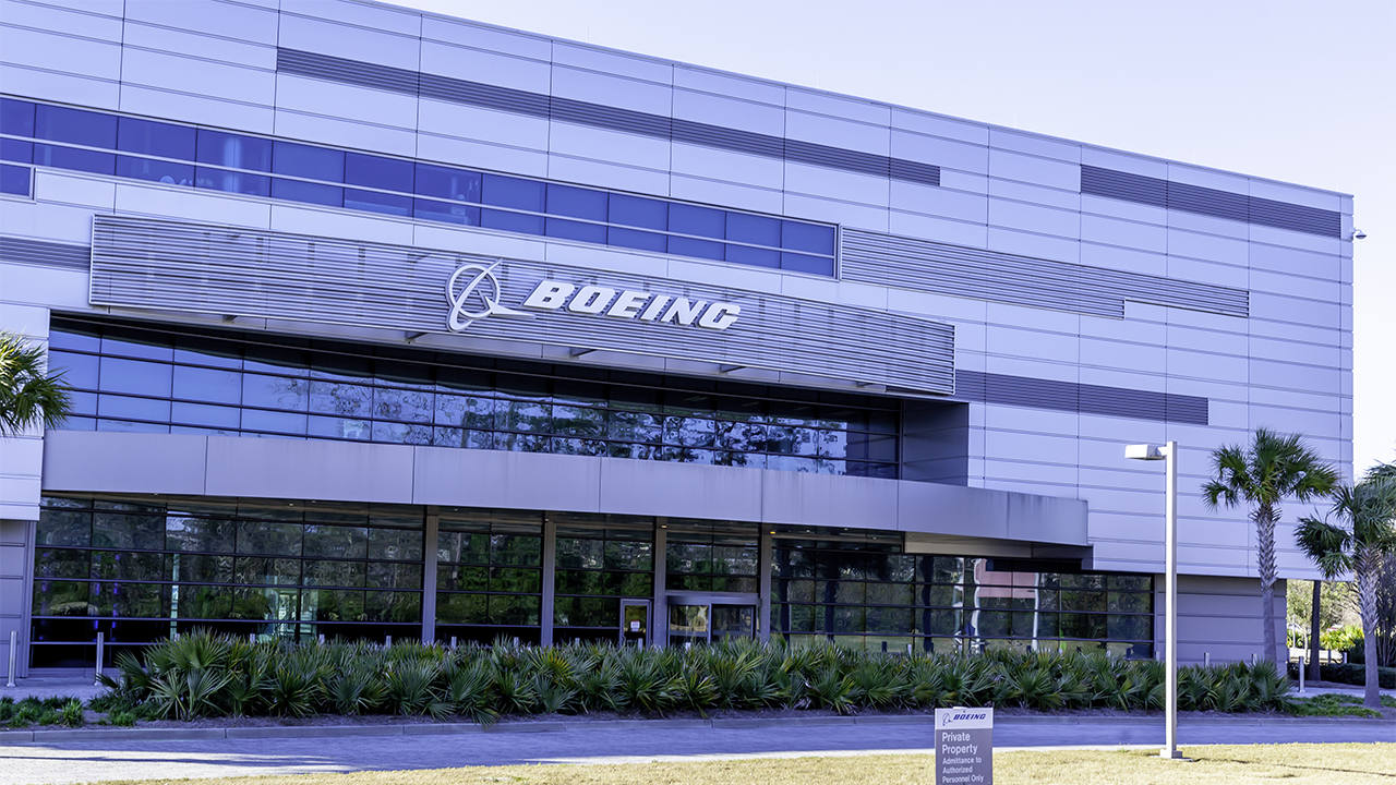 Coronavirus pushes Boeing to halt 787 production in South Carolina | Fox  Business