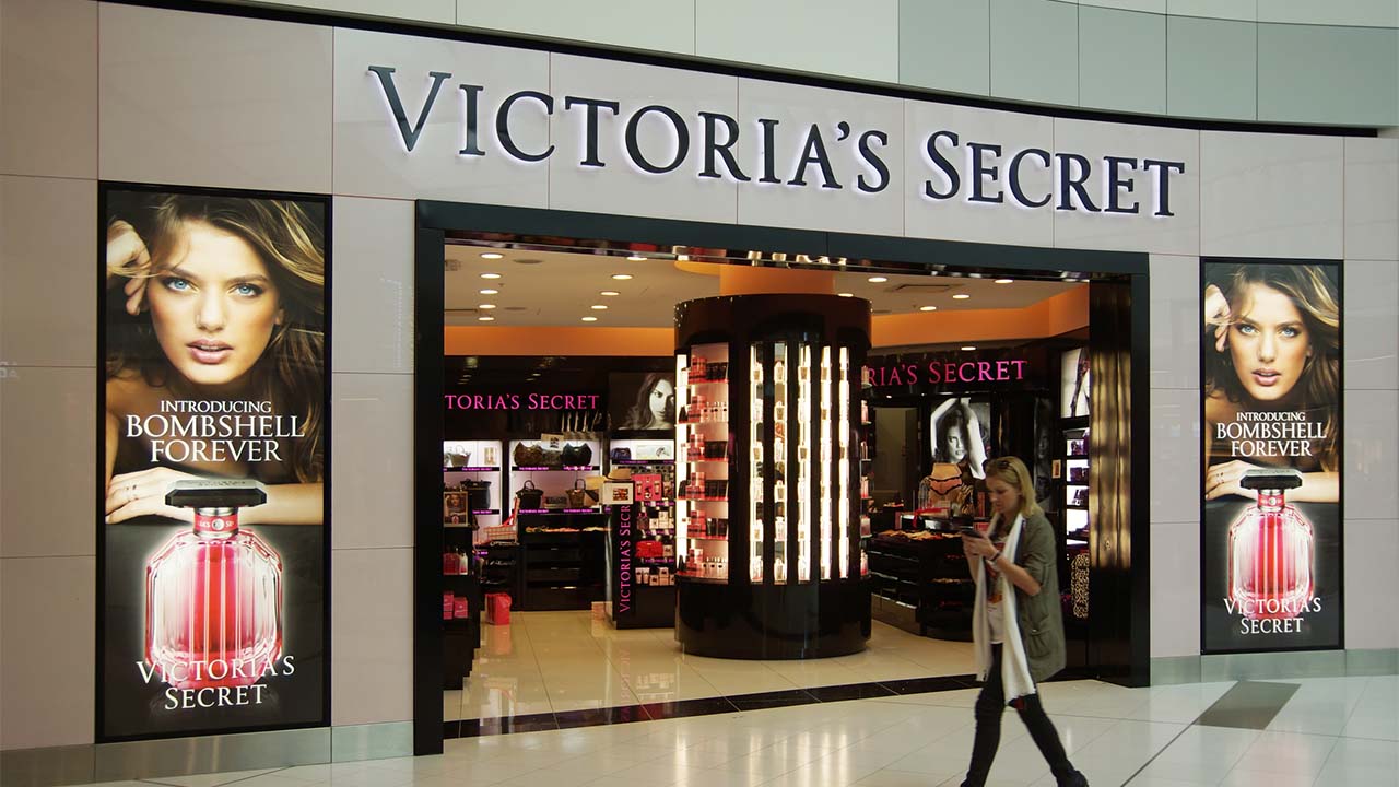 Mall Store: Lingerie in Victoria S Secret Editorial Image - Image of  storefront, cloth: 36191980