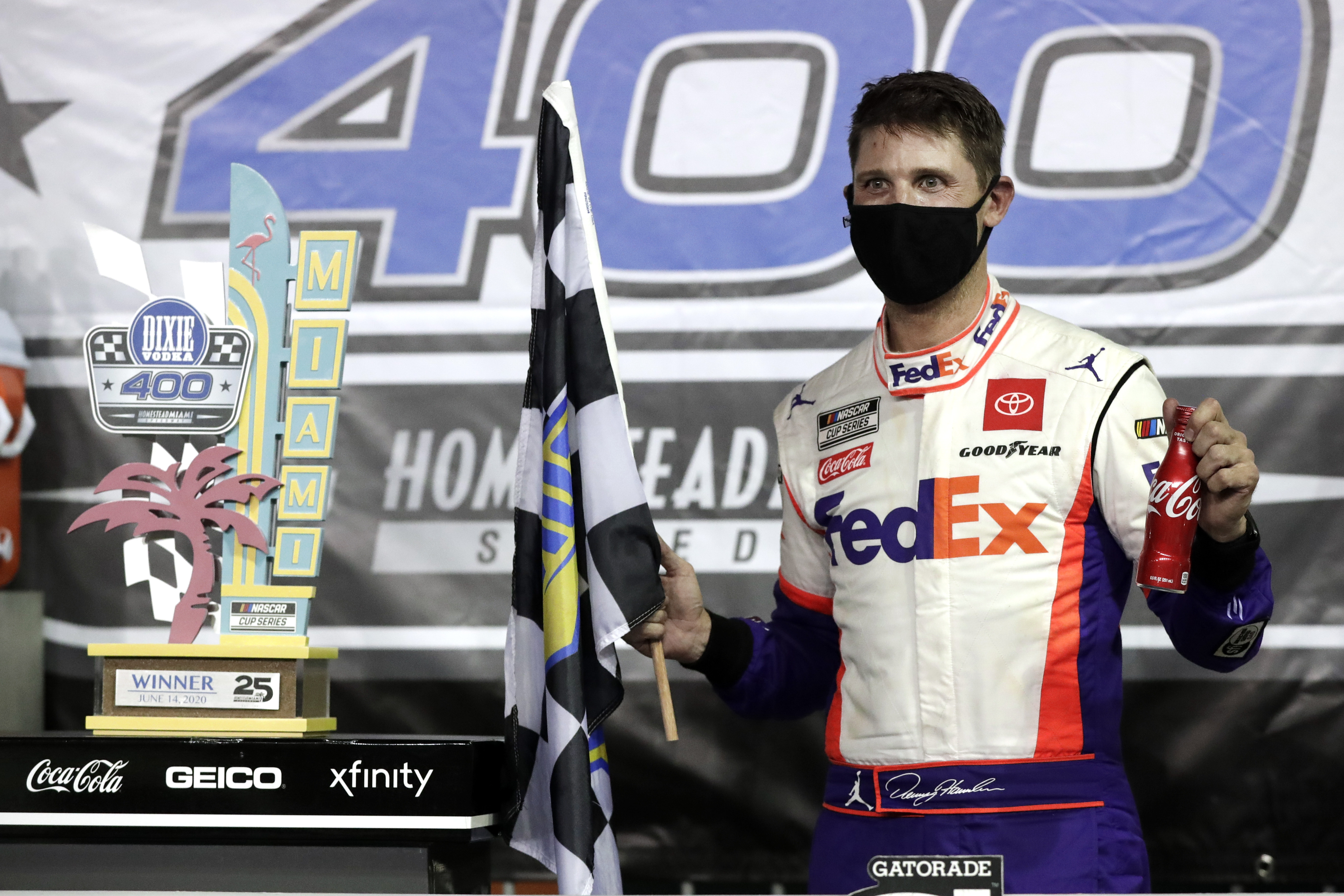 Nascar3.jpg