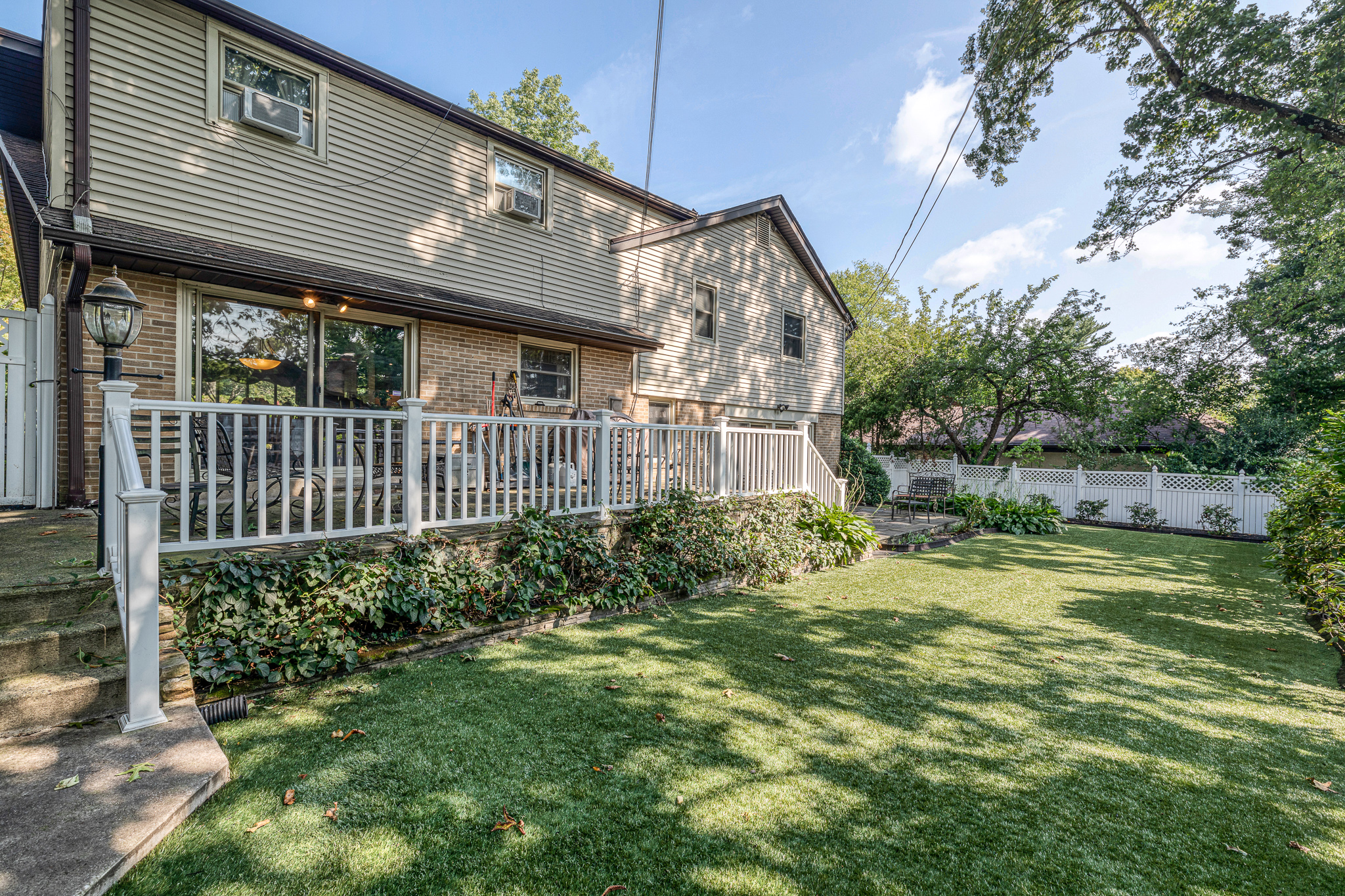 Kobe Bryant's childhood home outside Philadelphia is for sale