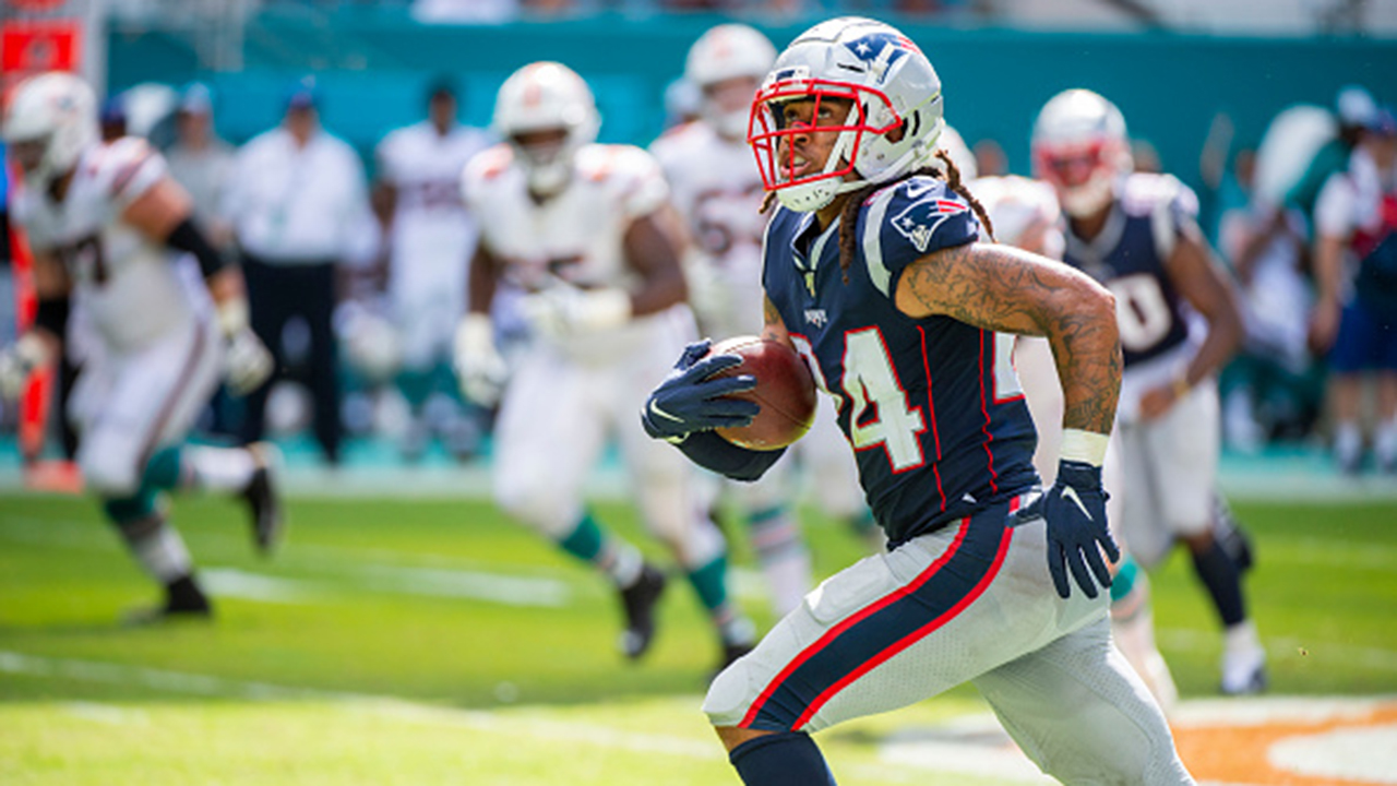 Patriots cornerback Stephon Gilmore wins Defensive Player of the Year award