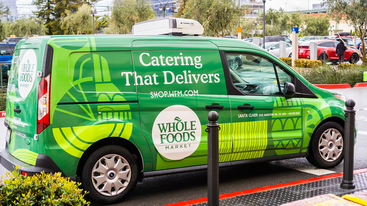 Whole Foods launches grocery delivery, pickup, 09.08.14