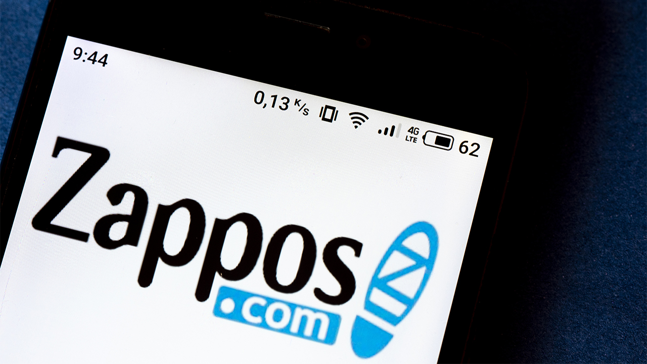 Zappos agrees to become UFC's US-based licensing partner