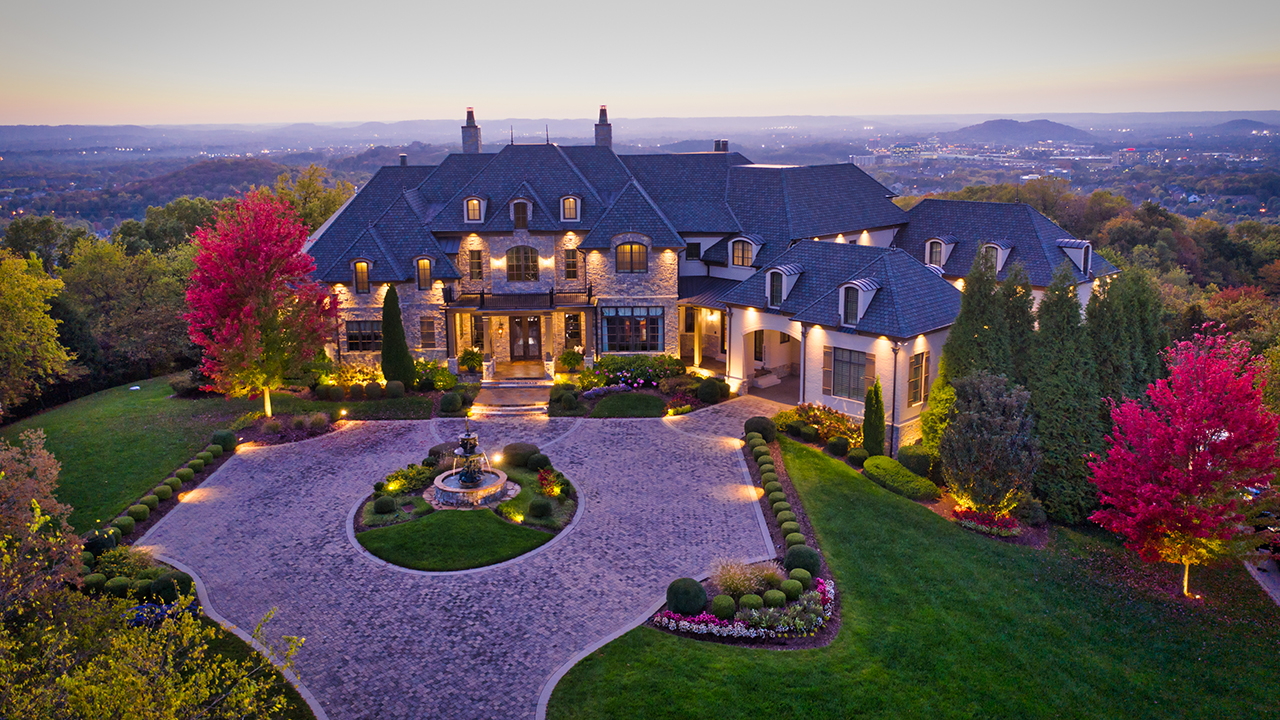 Christian finance guru Dave Ramsey lists Nashville mansion for 15.45M