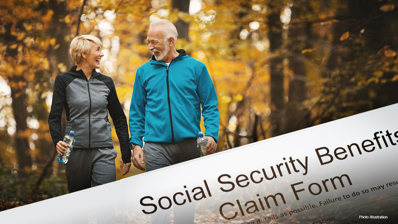 The Social Security Administration is considering raising retirement payments next year to offset rising inflation. FOX Business' Lydia Hu with more.