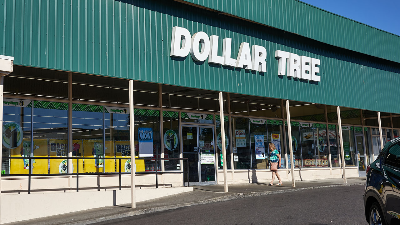 Dollar Tree Recalls More than One Million Hot Glue Guns Due to Fire and  Burn Hazards