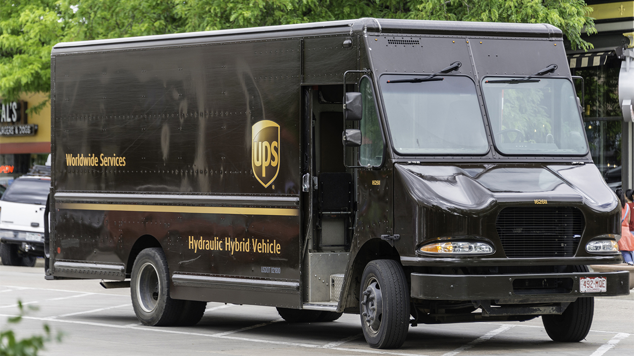 Ride & Deliver UPS Truck