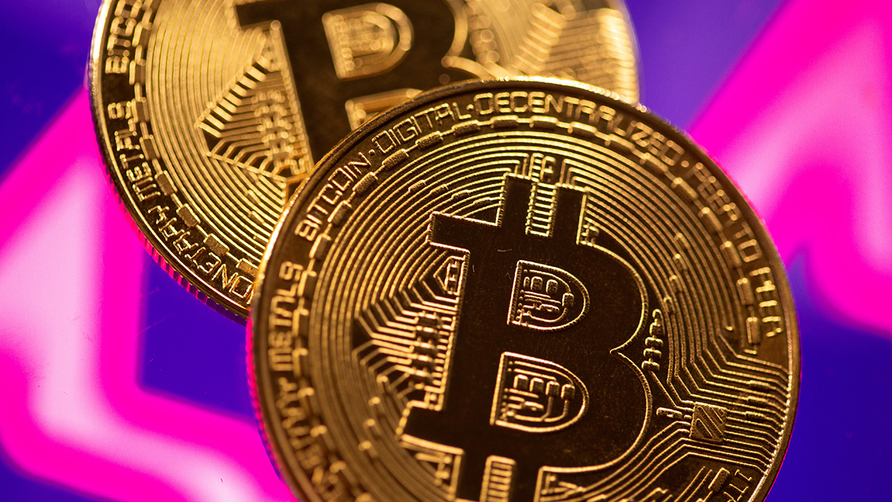 Bitcoin miner reveals how to mine cryptocurrency from your Tesla | Fox  Business