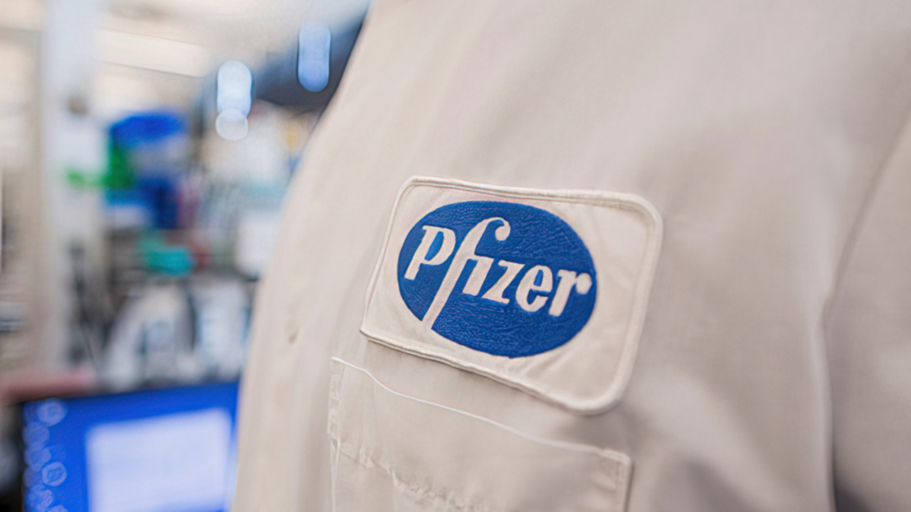 Trending FOX BUSINESS News: Pfizer tells workers to be vaccinated by Nov. 15 or face disciplinary action