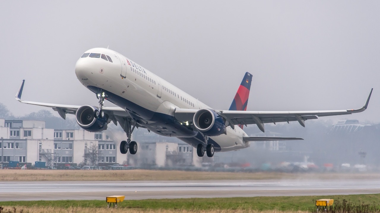 Delta passenger flight charged for refusing mask, mooning passengers