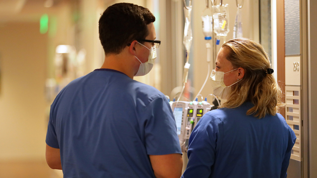 Nurse salaries on the rise amid higher demand for their services | Fox  Business