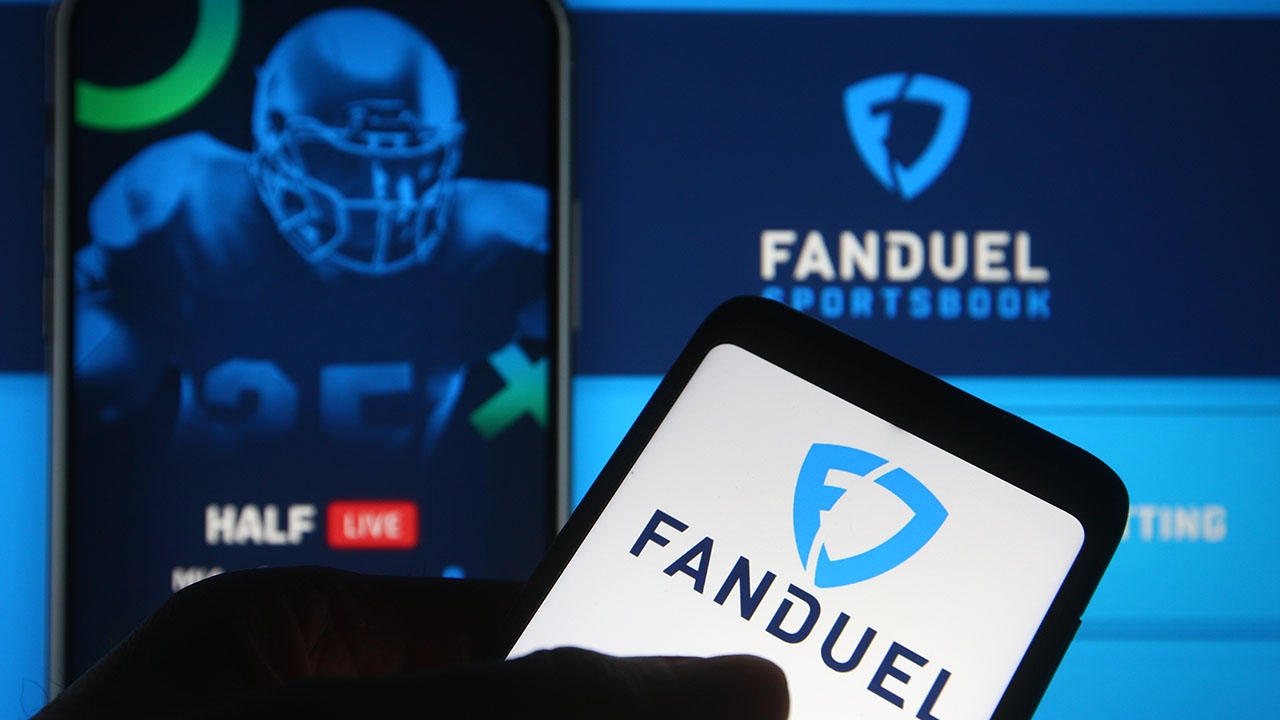 Super Bowl 2023 will bring 'half a million new users onto the platform,'  FanDuel CEO says