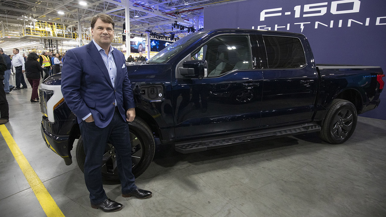 FOX Business correspondent Grady Trimble speaks to Ford CEO Jim Farley about the evolution of the company's electric vehicle and ICE businesses.