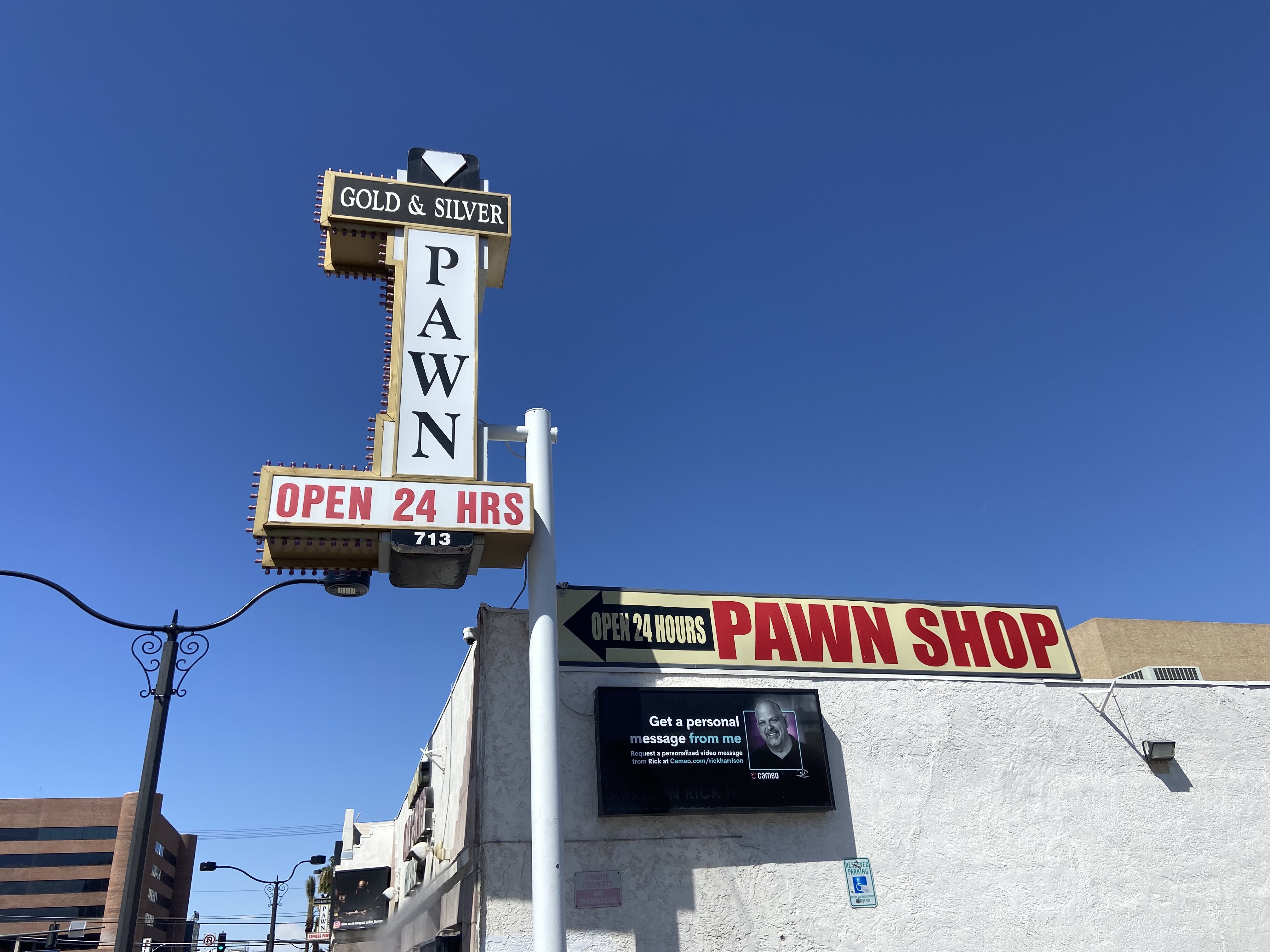 What is a pawn shop ? 