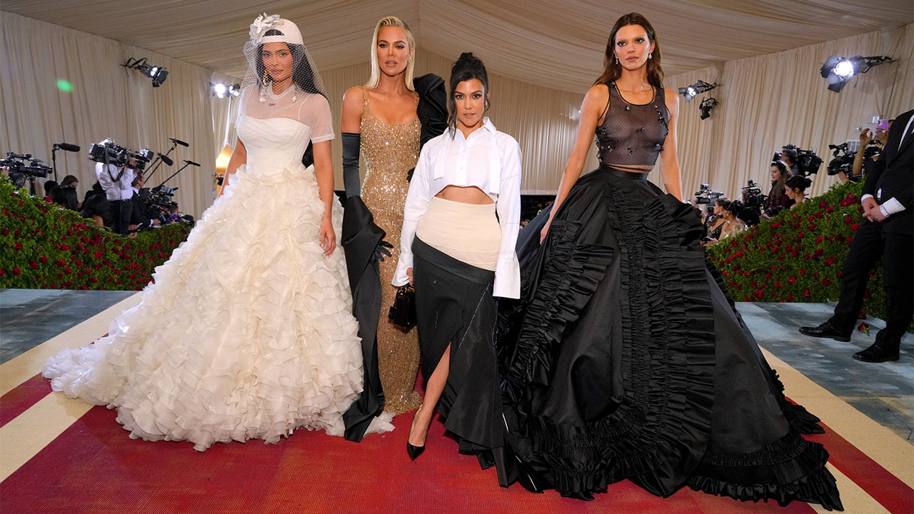 What is Khloe Kardashian's net worth?