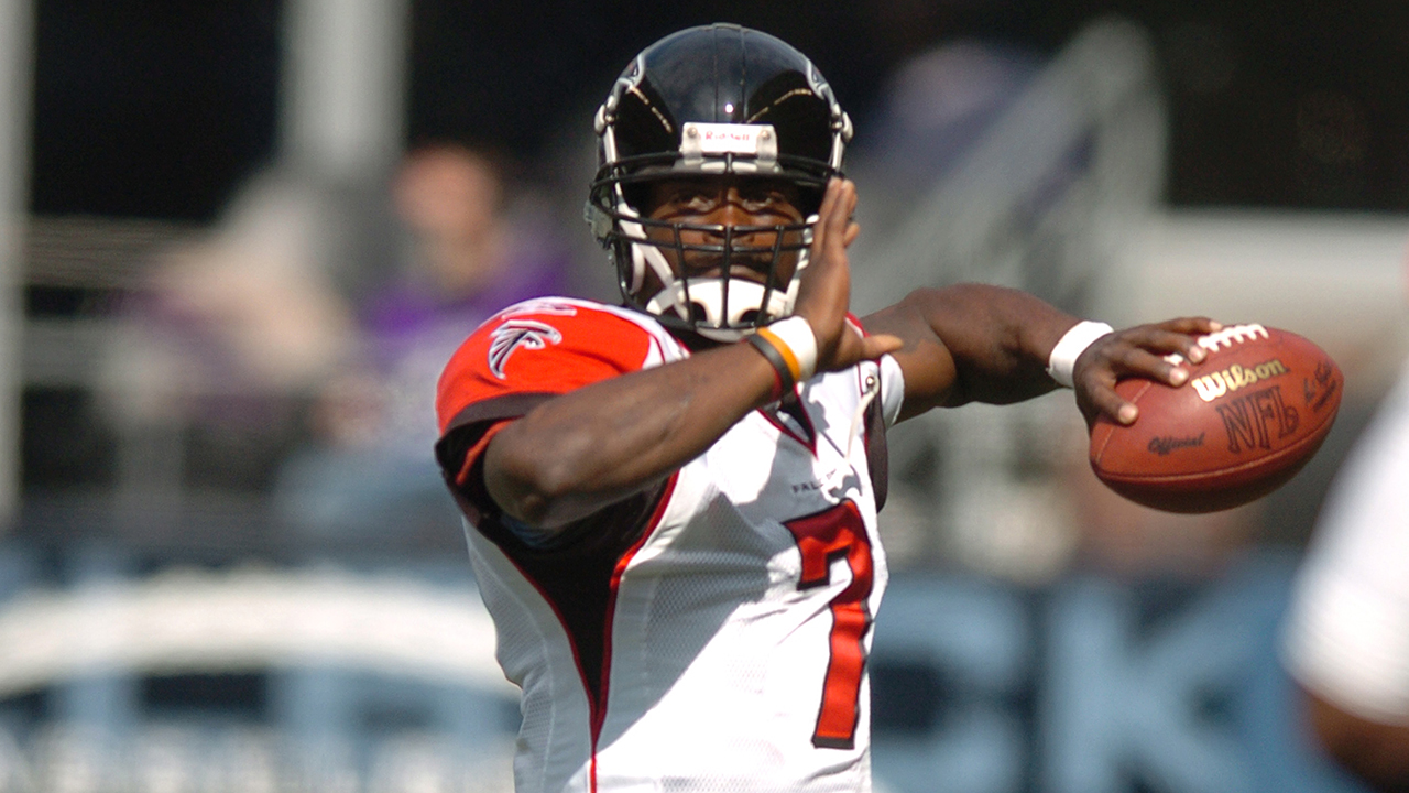 Michael Vick's electrifying style of play changed the NFL for QBs - The  Falcoholic