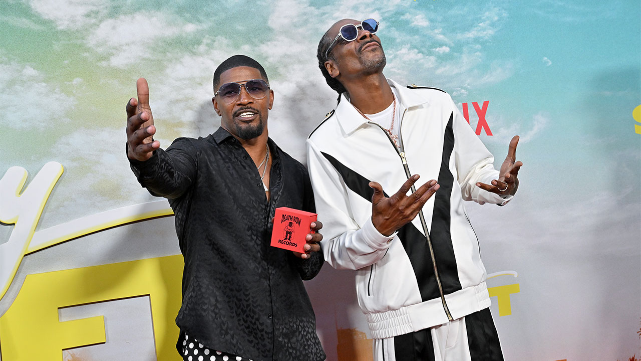 Snoop Dogg joins up with FaZe Clan - Entertainment