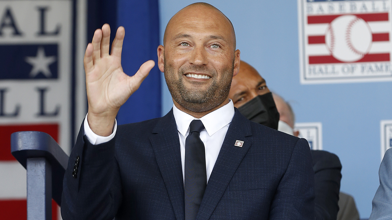 Derek Jeter's digital trading card venture makes groundbreaking partnership with eBay