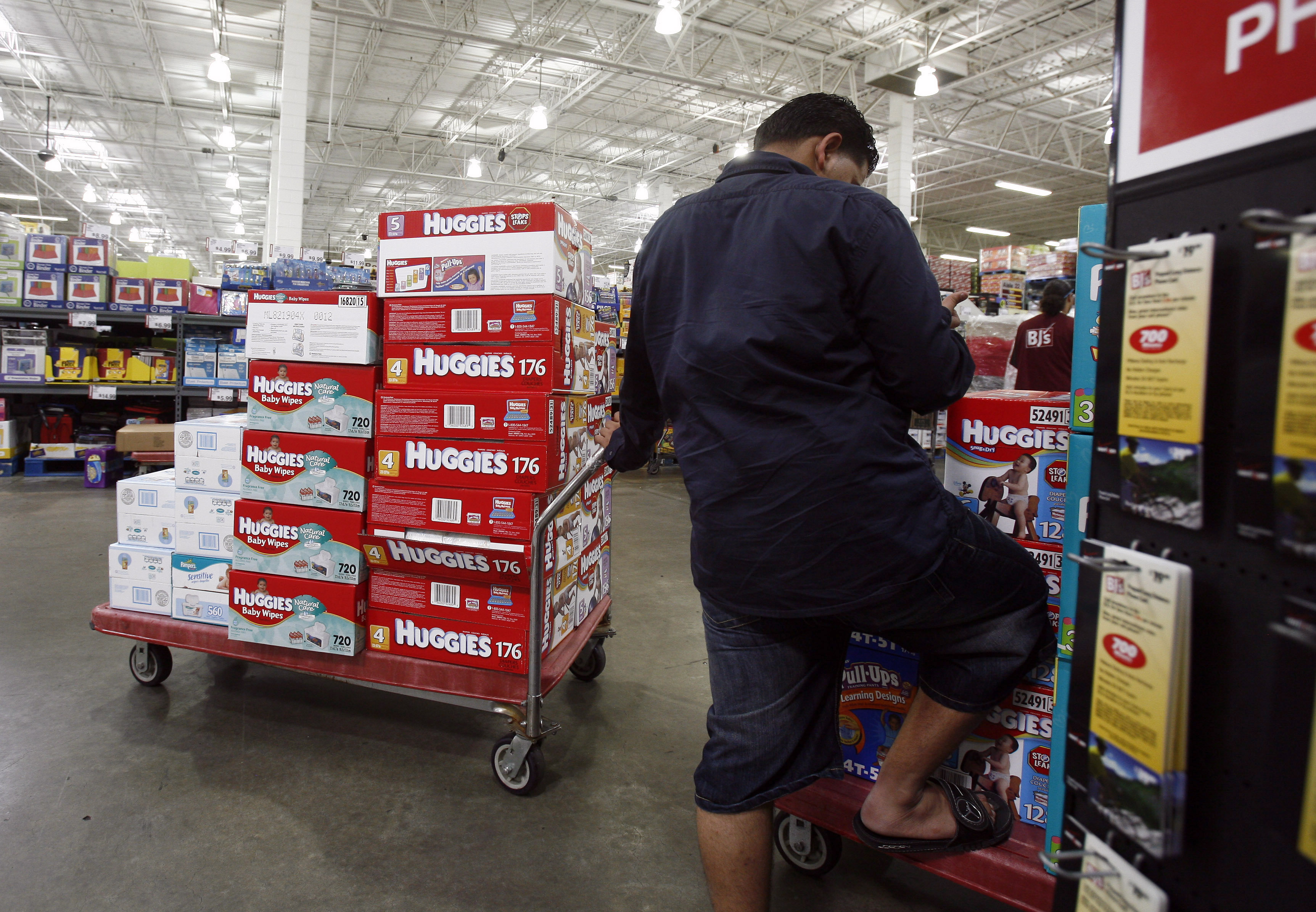 Sam's Club Is Raising Its Membership Prices for the First Time in Almost a  Decade