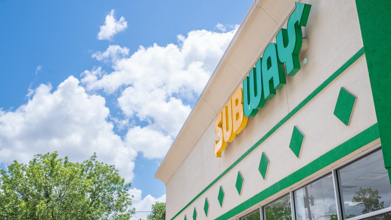 Subway is facing a shortage of small cups, insiders claim