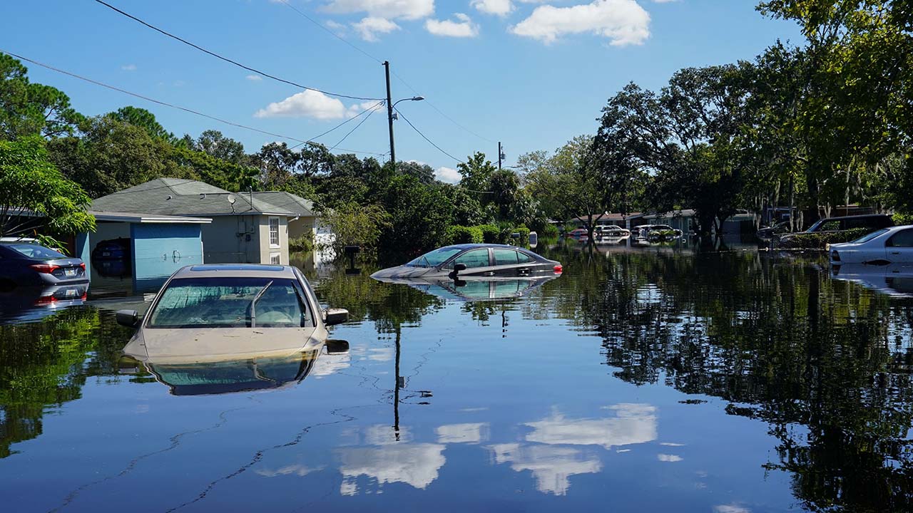 hurricane katrina flood damage