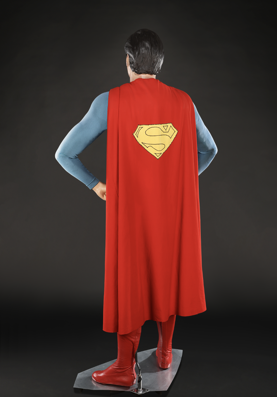 Lot # 406 : SUPERMAN FRANCHISE (1978-1987) - Superman's (Christopher Reeve)  Complete Costume