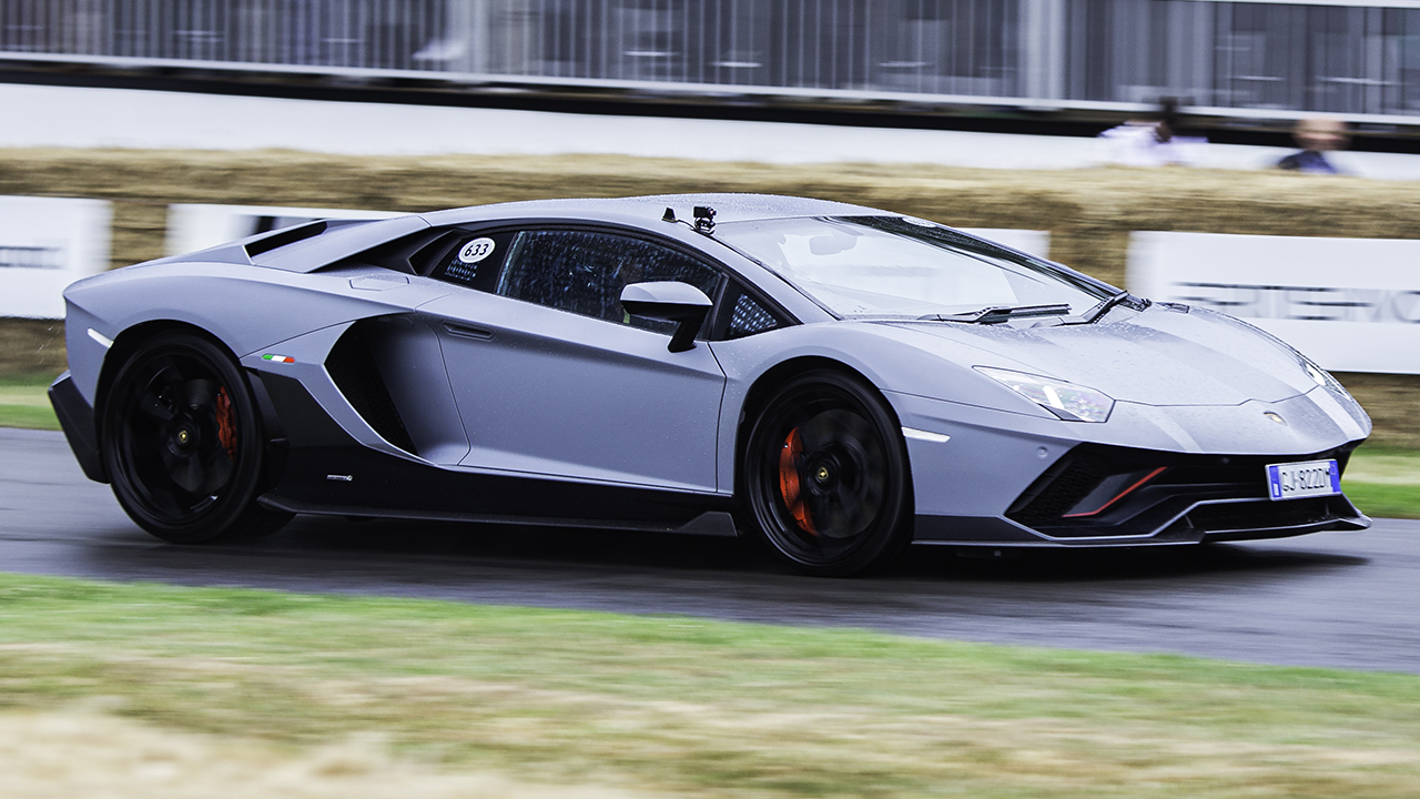 Lamborghini mulls combustion engines beyond 2030; Aluminum stockpiles could  run out by 2024 trading firm says: NRG matters
