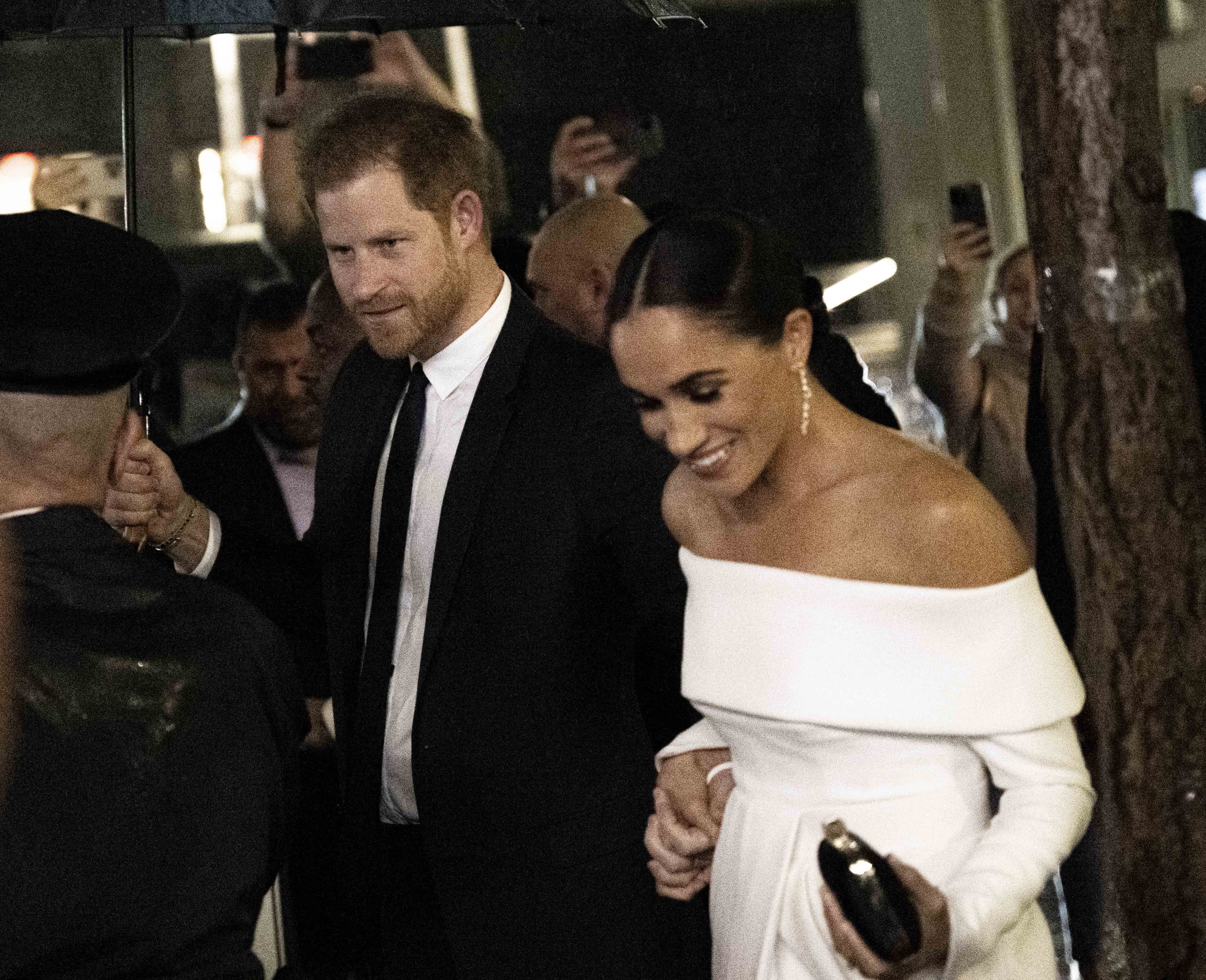 After watching part one of 'Harry & Meghan' on Netflix, royal expert Jonathan Sacerdoti gives his review.